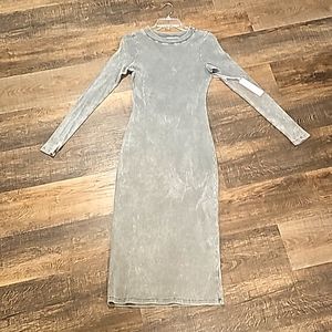 Young fabulous and broke dress